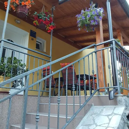 Apartment Matulji شقة ماتولي